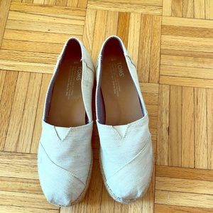 Tom’s Platform Espadrilles